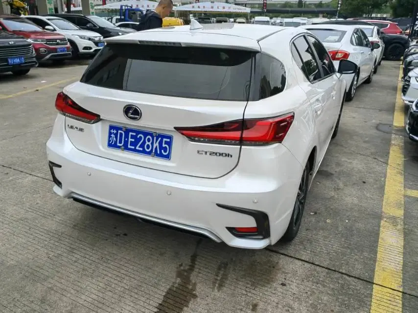 Lexus CT 2017 CT200h Elite Edition Monochrome National V 5