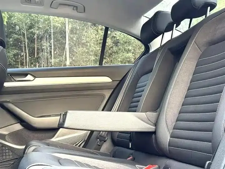 Magotan 2020 280TSI DSG Leading Model 6