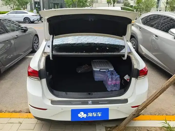 Yinglang 2021 model change model 1.5L automatic elite model 4