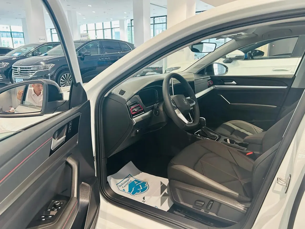 Volkswagen 2024 Lavida 1.5TSI 300TSI Starry Sky Leading Edition Automatic 4