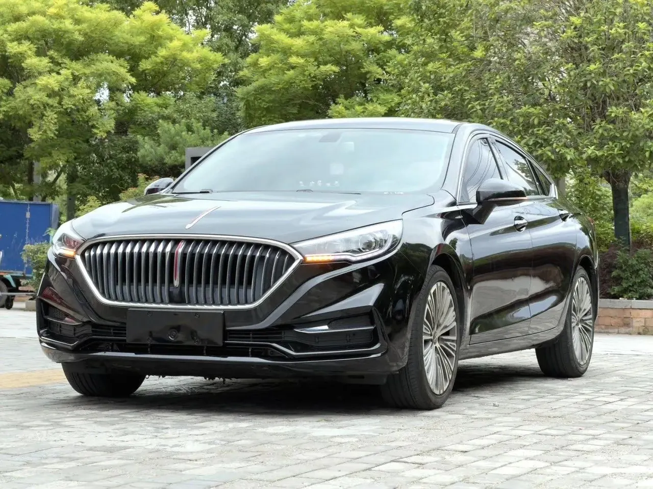HongQi H5 Classic 2020 1.5T DCT Flag Rhyme Edition - View 1