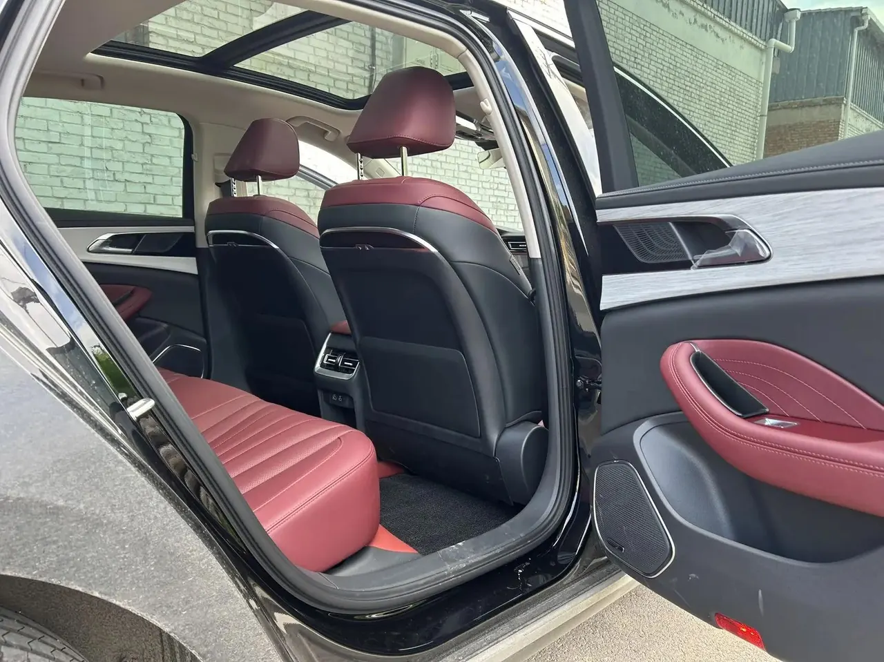 HongQi 2025 H5 PHEV 1.5T 130 Super Hybrid Automatic Gear 8