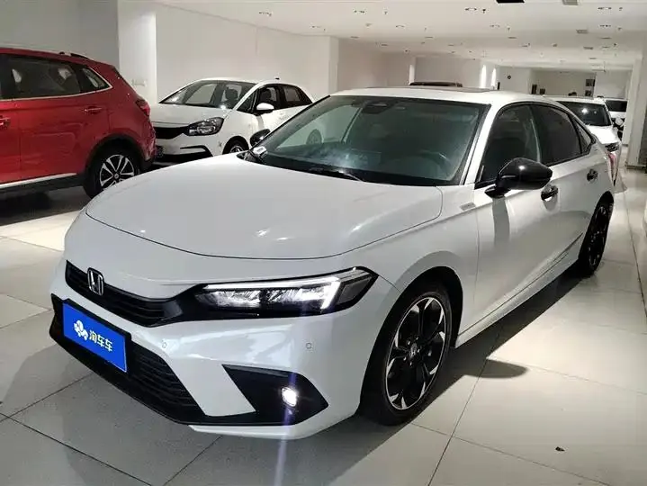 Civic 2022 240TURBO CVT Combustion Edition - View 1