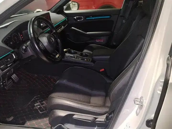 Civic 2022 240TURBO CVT Combustion Edition 9