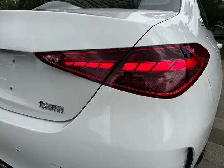 Mercedes Benz C- Class 2023 C 200 L Sport Edition 25