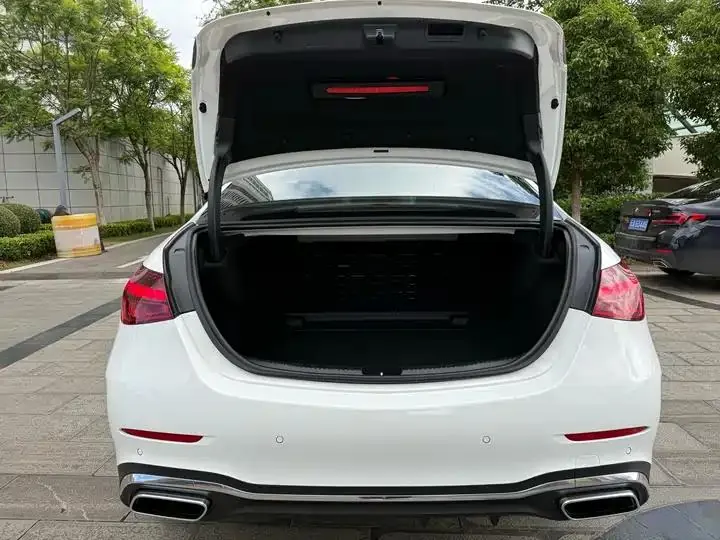 Mercedes Benz C- Class 2023 C 200 L Sport Edition 27