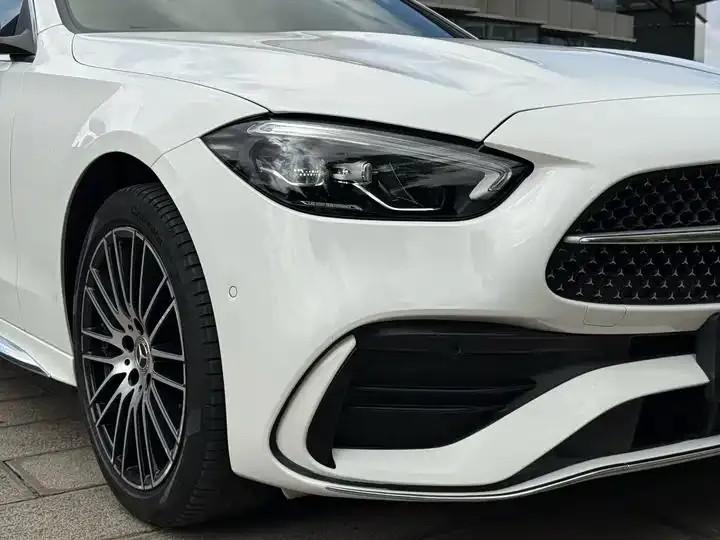 Mercedes Benz C- Class 2023 C 200 L Sport Edition 32