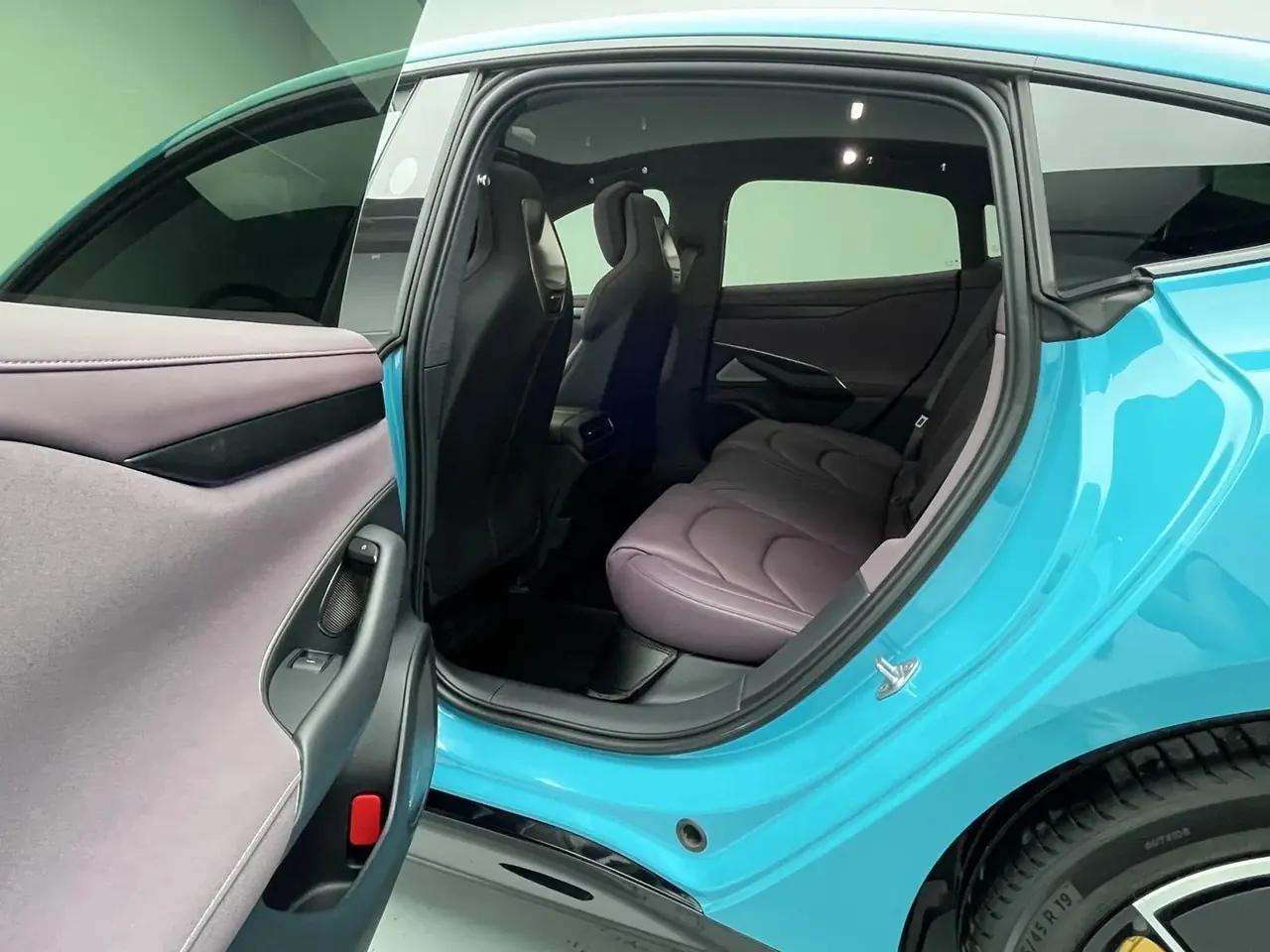 MI SU7 2024 model, 700km range, rear-wheel-drive long-range intelligent driving version 6