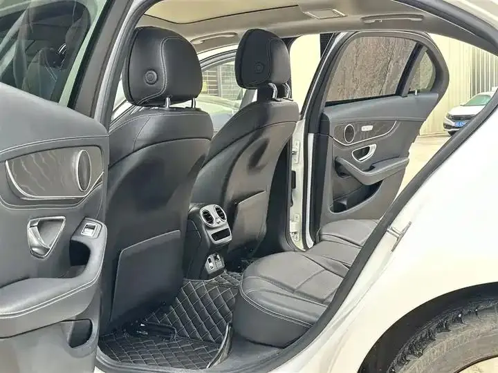 Mercedes Benz Class C 2020 to C 260 L Sports Edition 3