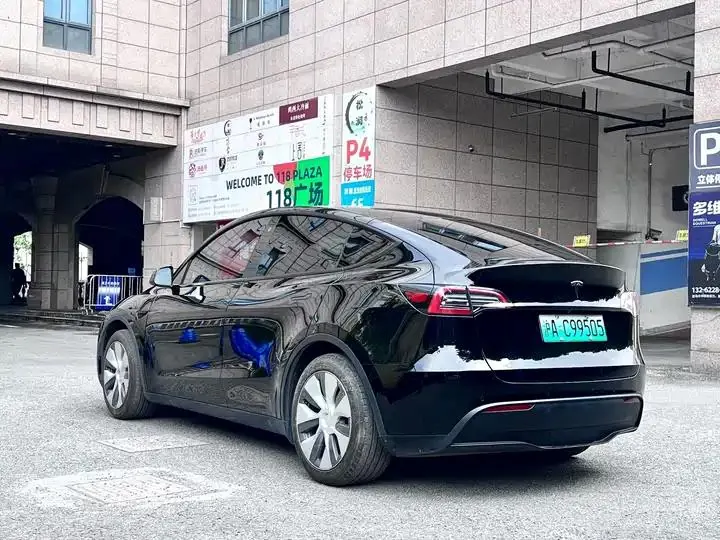 2022 Model Y Refreshed Rear-Wheel-Drive Version 5