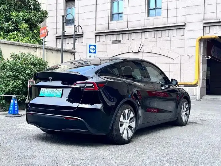 2022 Model Y Refreshed Rear-Wheel-Drive Version 6