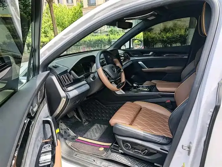 Tang New Energy 2021 DM-i 112KM Honorable Model 7