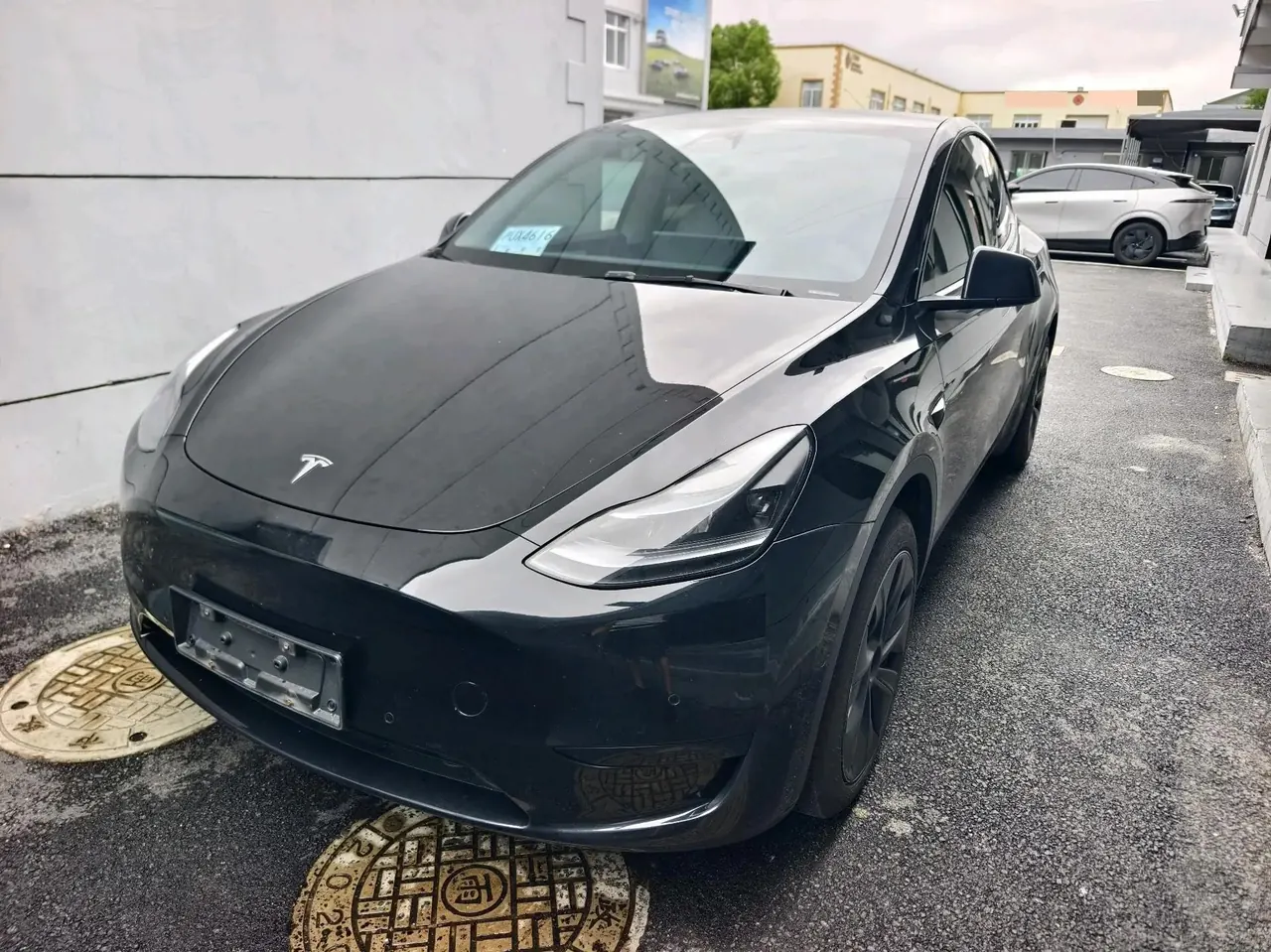 2023 Model Y Rear-Wheel Drive Version - View 1