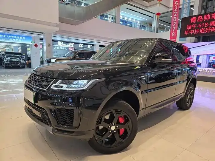 Open image lightbox: Range Rover Sport Plug-in Hybrid 2021 P400e SE