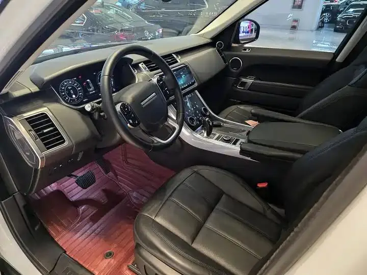 Range Rover Sport Plug-in Hybrid 2021 P400e SE 7