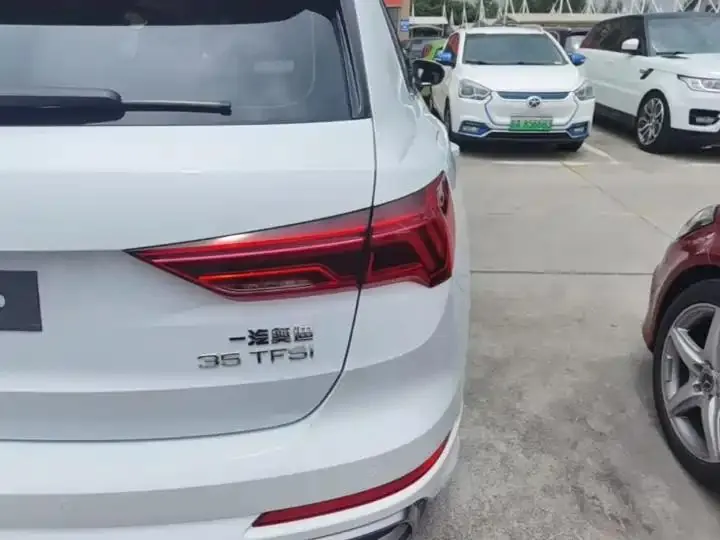 Audi Q3 2022 model 35 TFSI Fashion Dynamic Edition 8