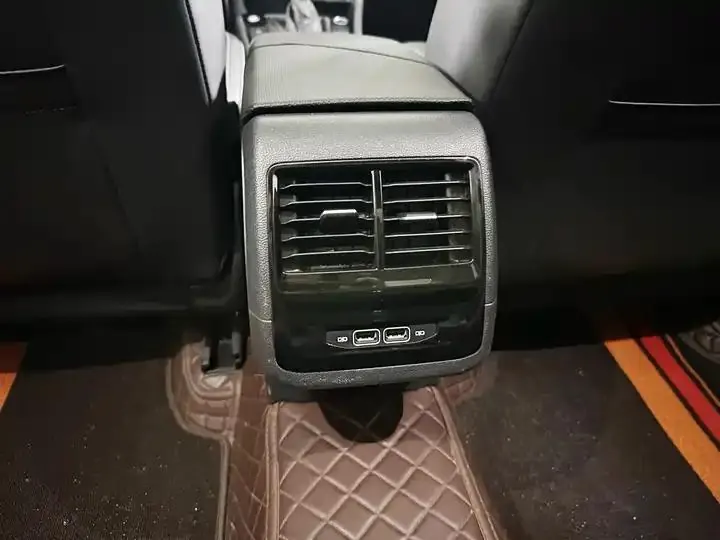 Virtus 2023, 300TSI DSG Flying Edition 11