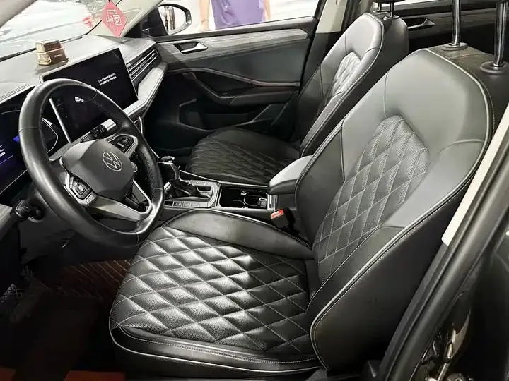Virtus 2023, 300TSI DSG Flying Edition 8