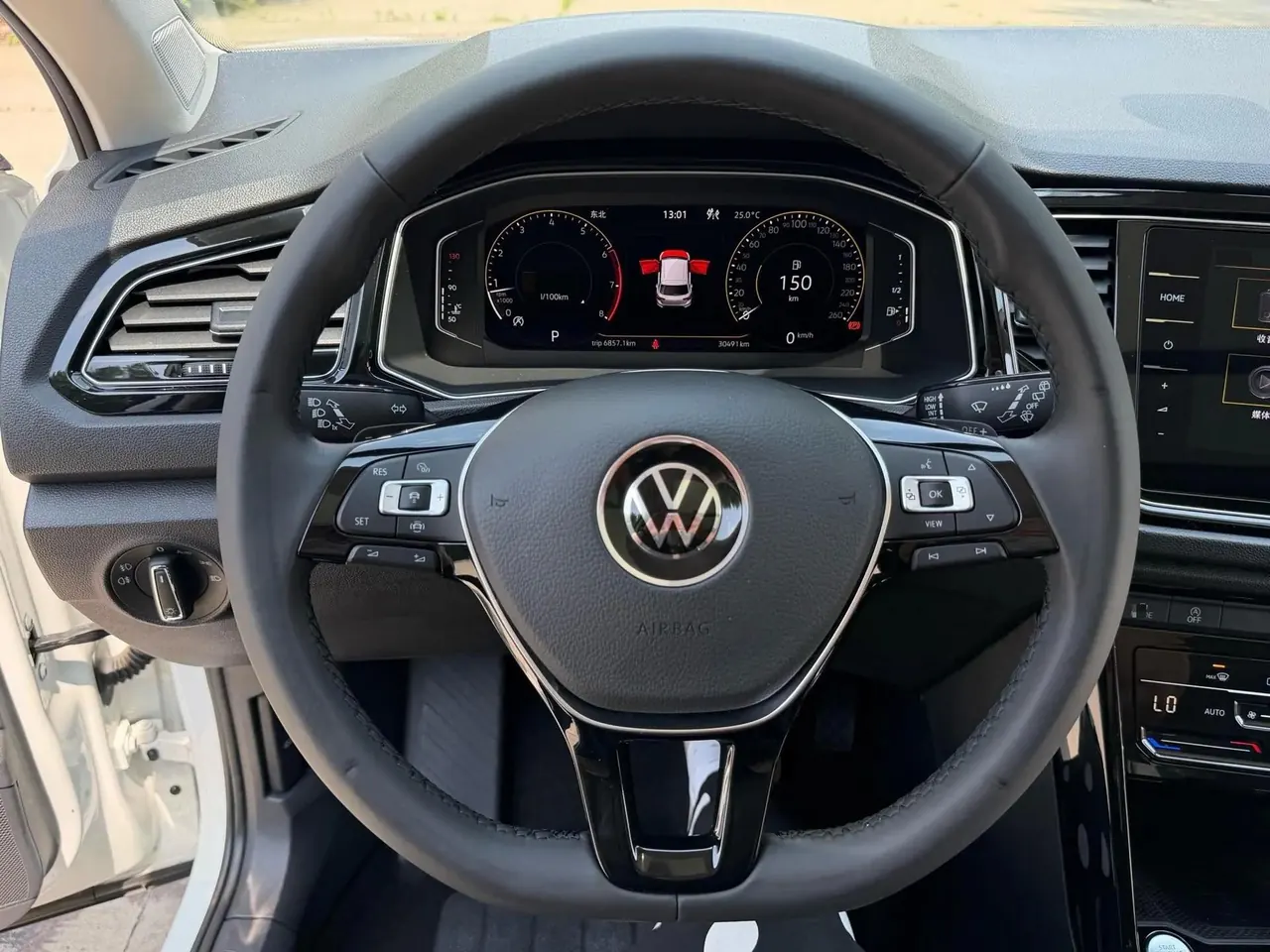 T-ROC 2021 280TSI DSG Front-Wheel-Drive Comfort Smart Connect Edition 14