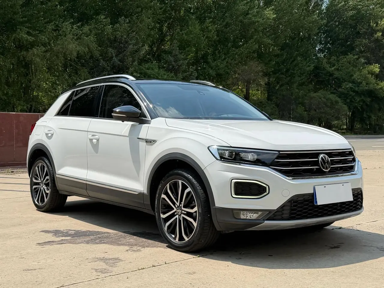 T-ROC 2021 280TSI DSG Front-Wheel-Drive Comfort Smart Connect Edition 3