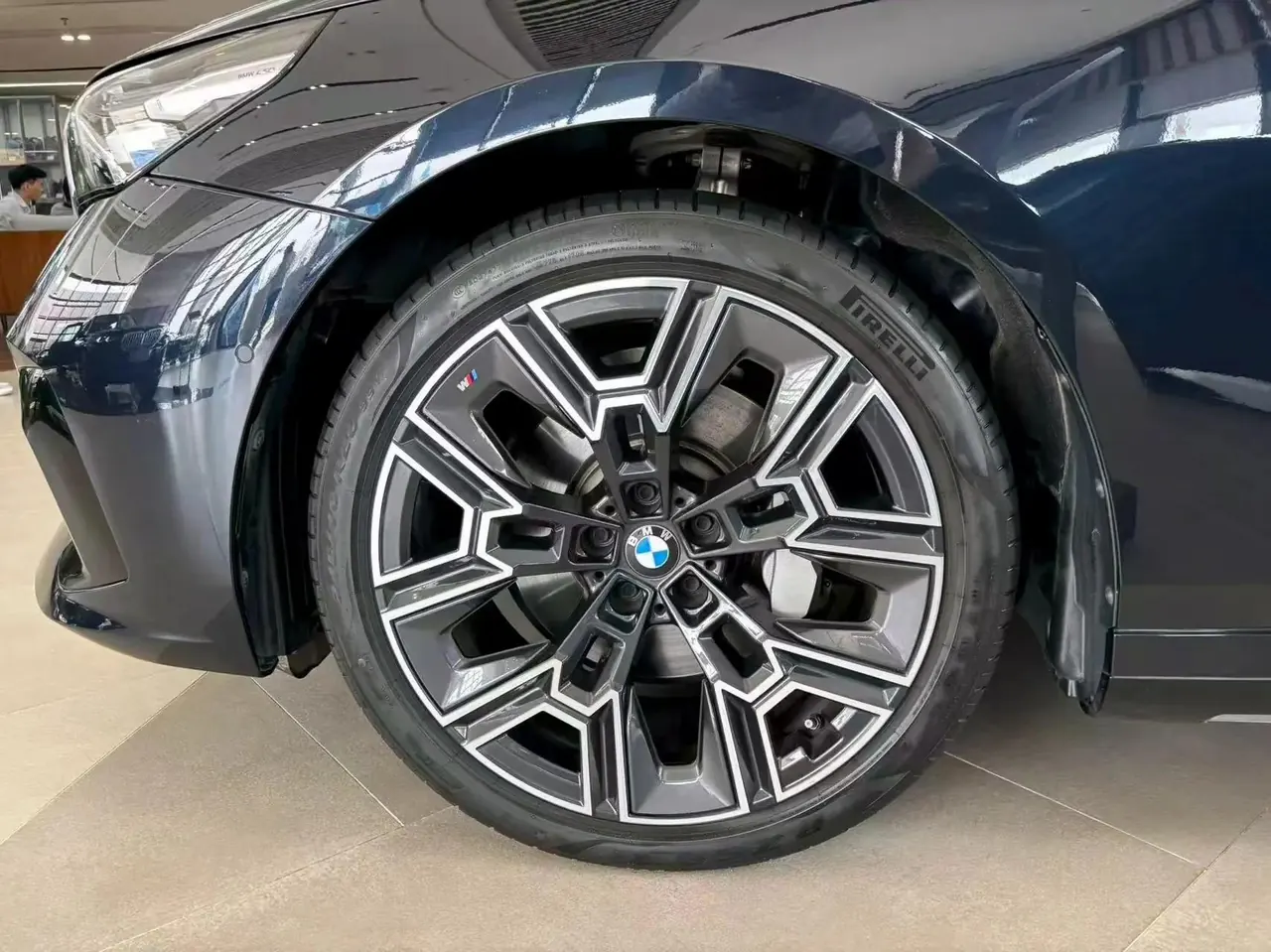 BMW 5 Series 2025 530Li 48V 2.0T Premium Luxury Suit Automatic Gear 5