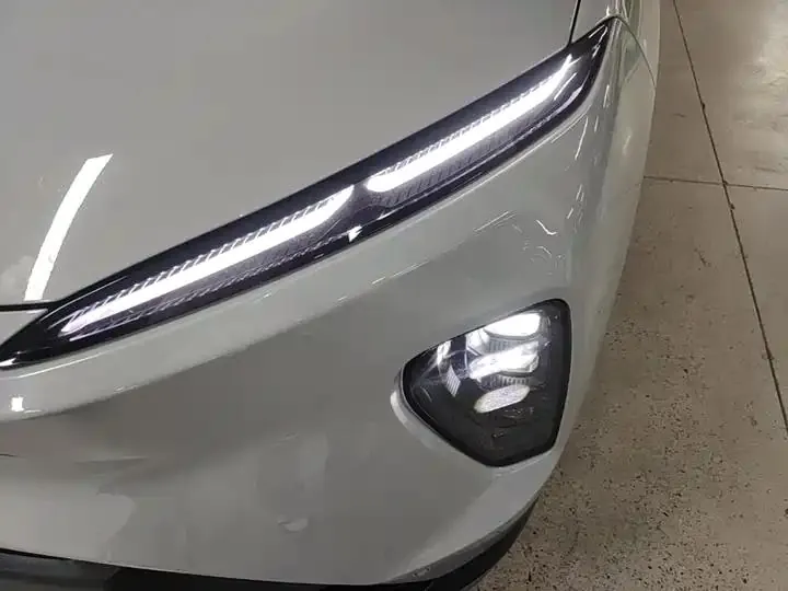 NIO ES8 2023 75kWh 24
