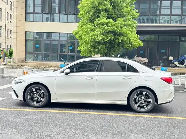 Mercedes Benz Class A 2024 A 200 L Fashion 13