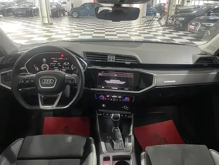 Audi Q3 2023 35 TFSI Fashion Dynamic (1.4T) 6