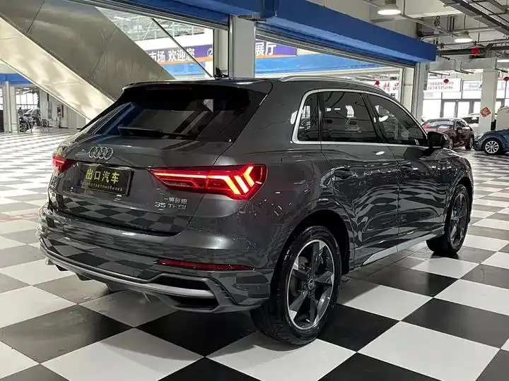 Audi Q3 2023 35 TFSI Fashion Dynamic (1.4T) 9
