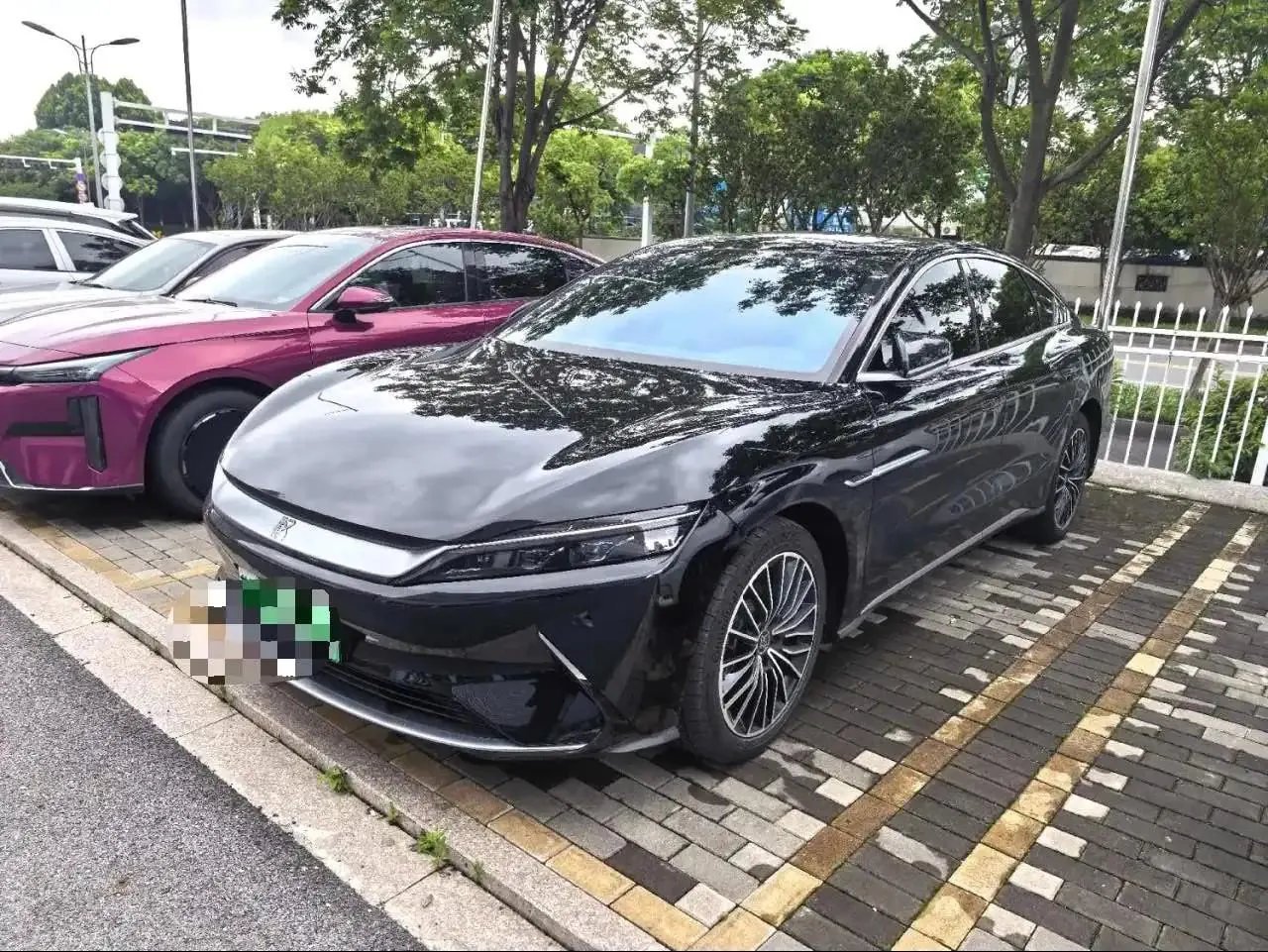 Open image lightbox: Han 2021 EV Standard Endurance Luxury Model