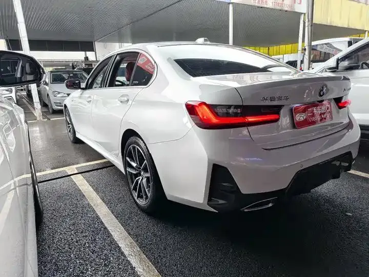 BMW 3 Series 2023 model 320Li M Sport Package 6