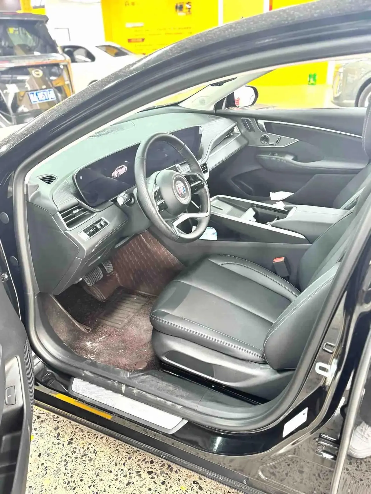 Buick 2025 LaCrosse 2.0T 28T Platinum Edition, automatic transmission 7