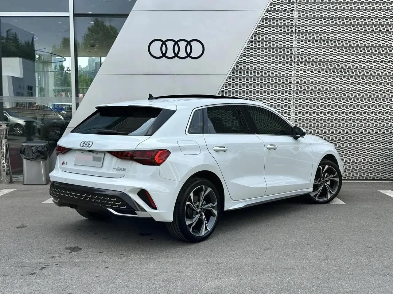 Audi 2025 A3 Sportback 1.5TFSI 35TFSI Flying Premium Automatic Gear 5