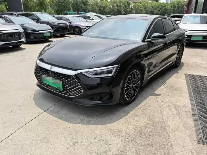 Han 2024 DM-i Honor Edition 121km Premium Model - View 1