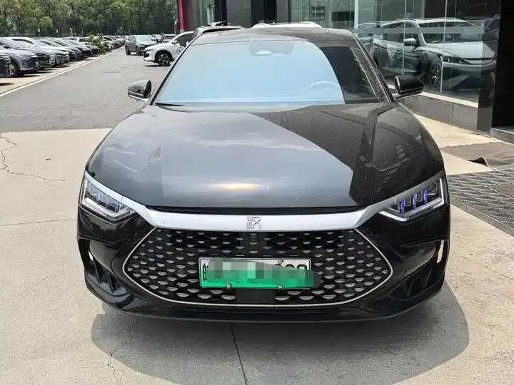 Han 2024 DM-i Honor Edition 121km Premium Model 2
