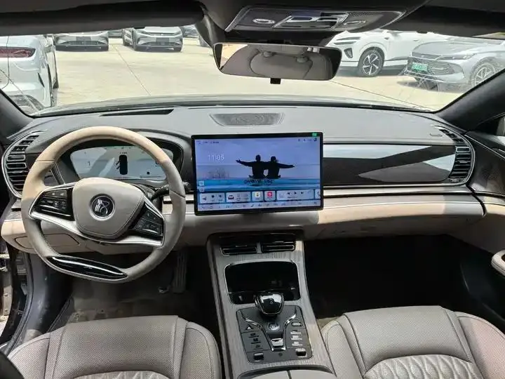 Han 2024 DM-i Honor Edition 121km Premium Model 6