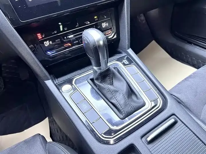 Magotan 2020 330TSI DSG Luxury Edition 19