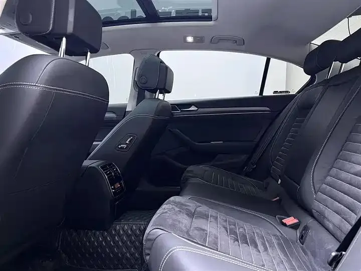 Magotan 2020 330TSI DSG Luxury Edition 22