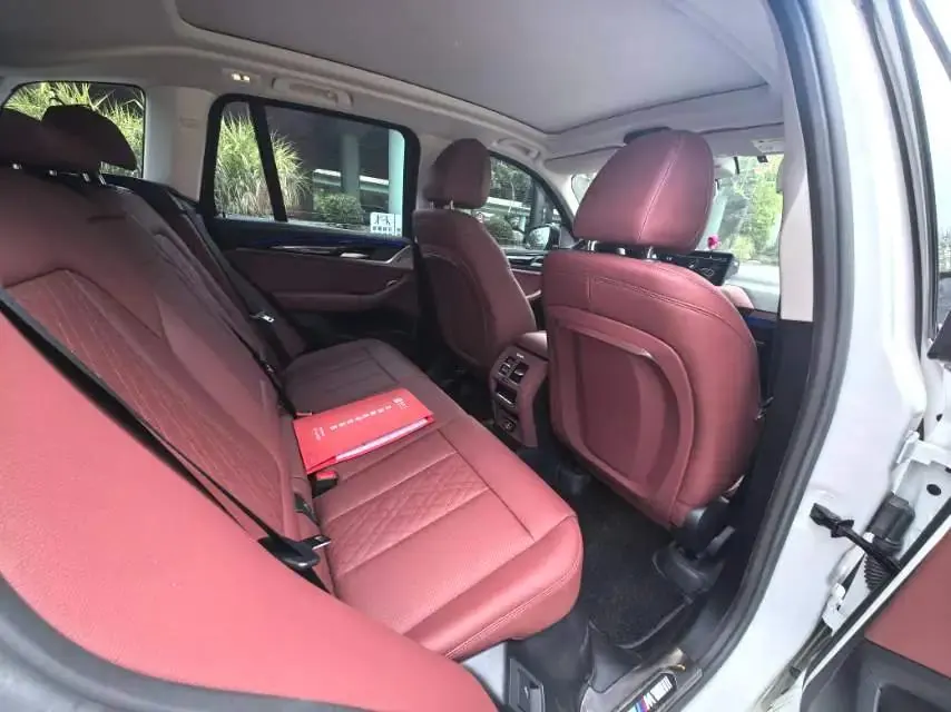 BMW 2023 X3 xDrive25i 2.0T M Sport Package Automatic 10