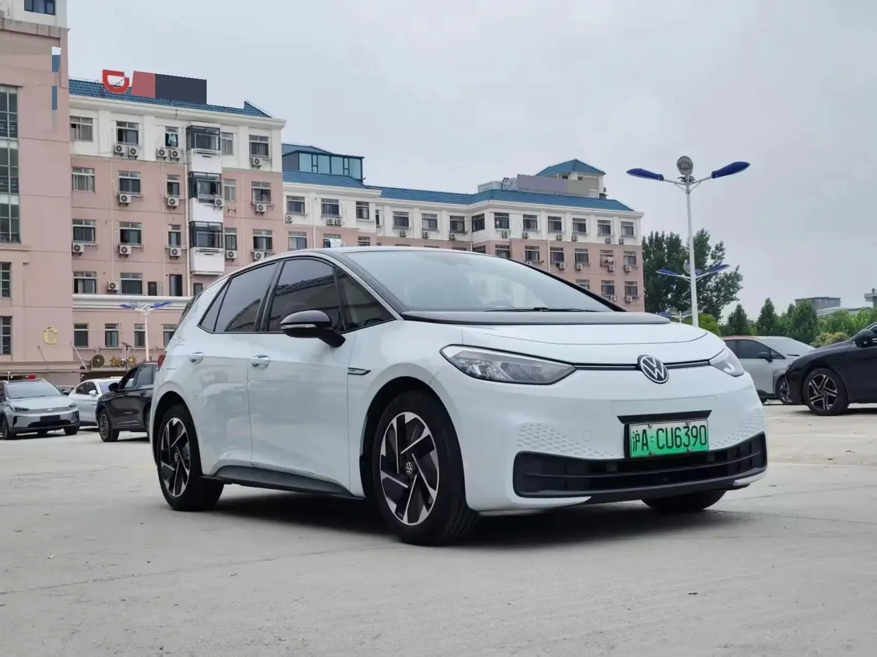 Volkswagen 2023 ID. 3 Upgraded Pure Smart Edition Automatic Gear 3