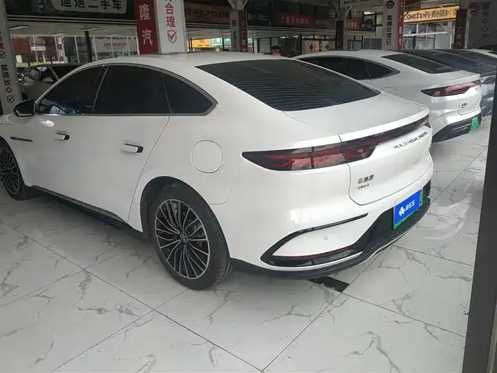 2022 Han DM-i 121km Flagship Model 3