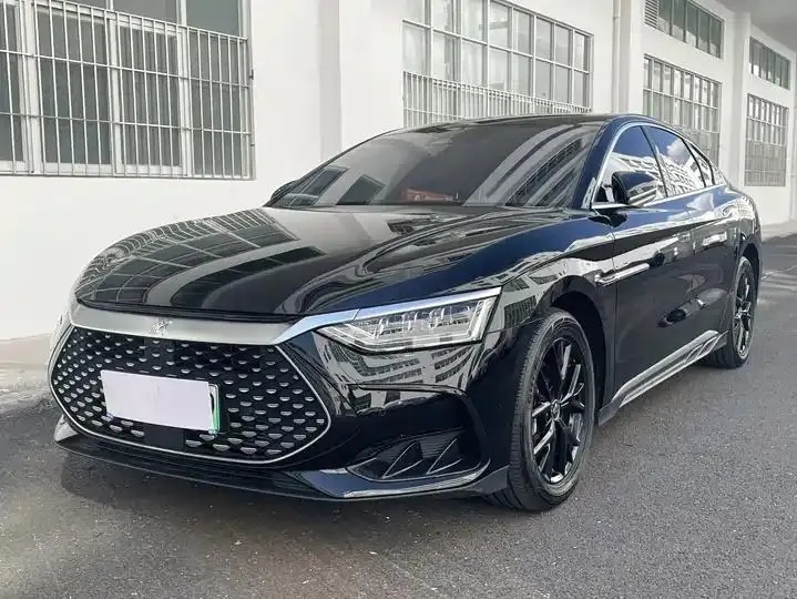 Han 2023 DM-i Champion Edition 121KM Elite - View 1