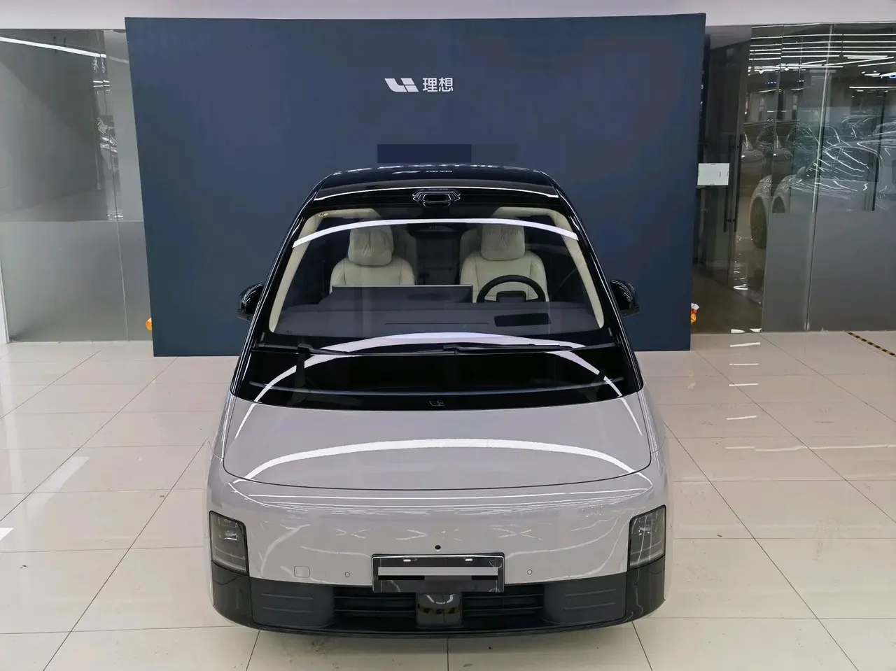 Li 2025 MEGA Ultra Smart New Edition Automatic Gear 2