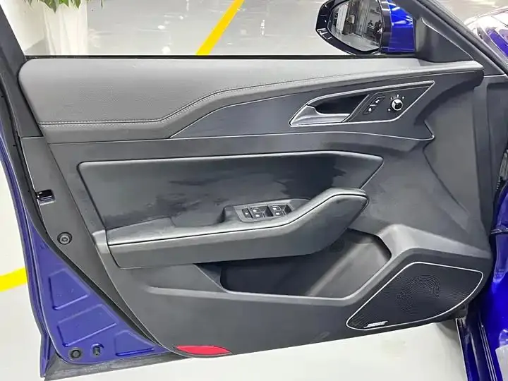 HongQi H5 2020 1.8T Auto Zhilian Flag Collar Edition 18