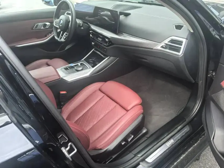 BMW 2025 i3 eDrive 40 L obsidian night suit automatic gear 5