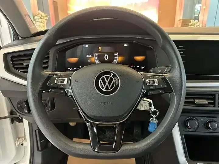 Polo 2023 Plus 1.5L Automatic Panoramic Music Edition 11