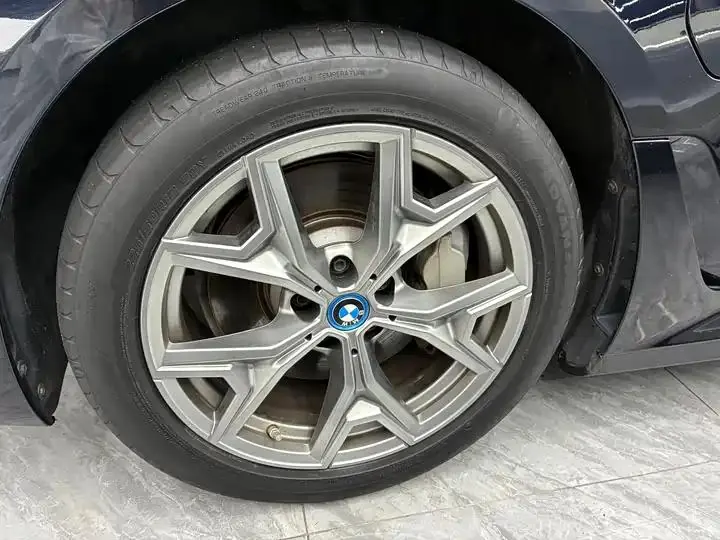 BMW i3 2024 eDrive 35 L 20