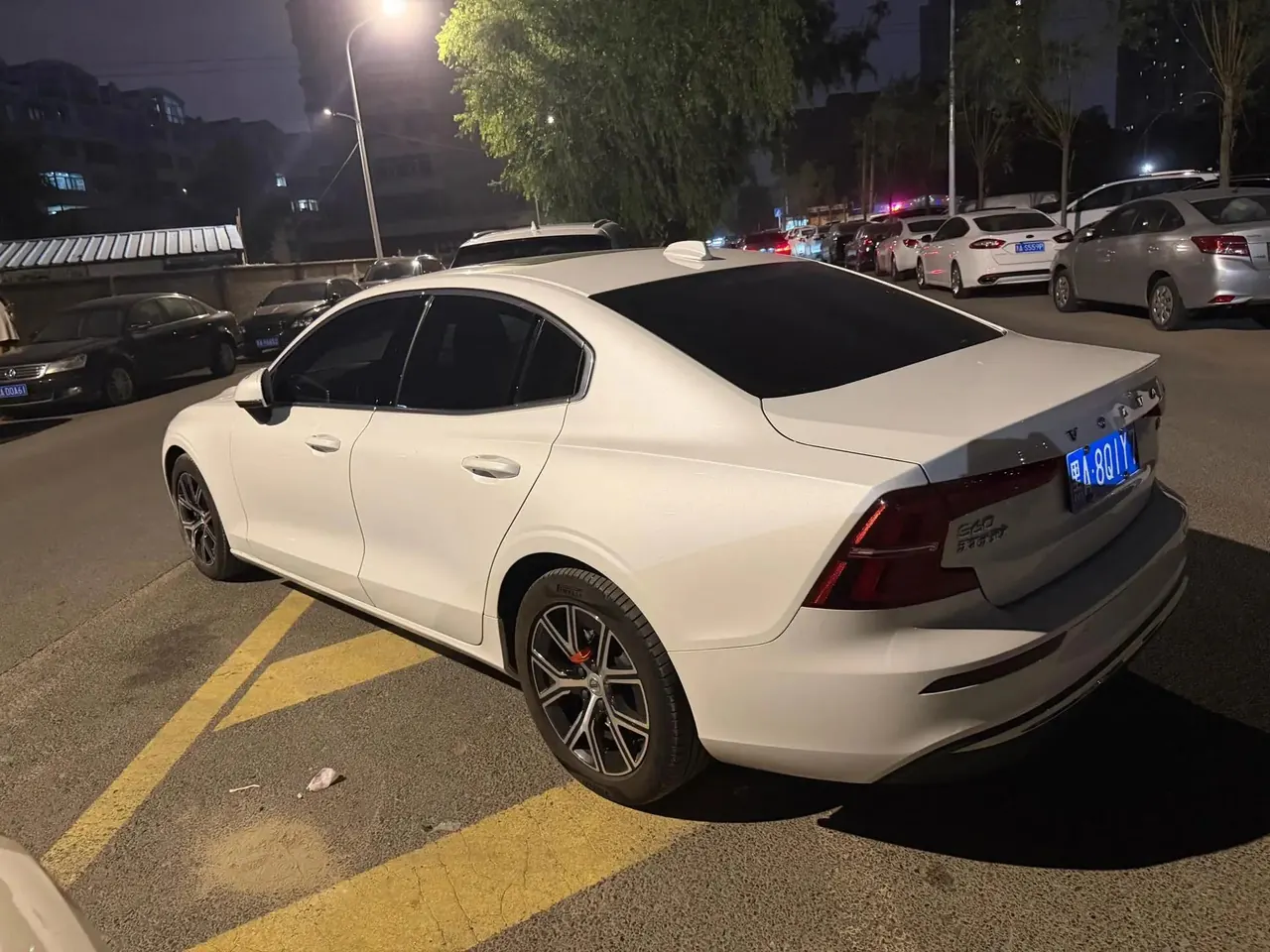 Volvo S60 2024 B4 Zhiyi Deluxe Edition 4