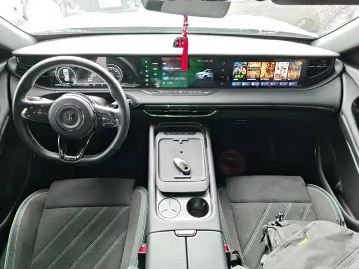 Voyah FREE 2025 318 259km 4WD Discovery Edition 6