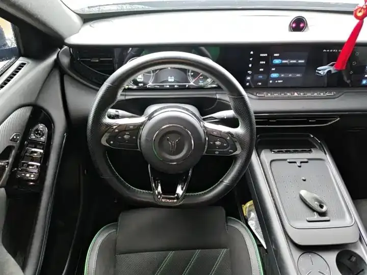 Voyah FREE 2025 318 259km 4WD Discovery Edition 7